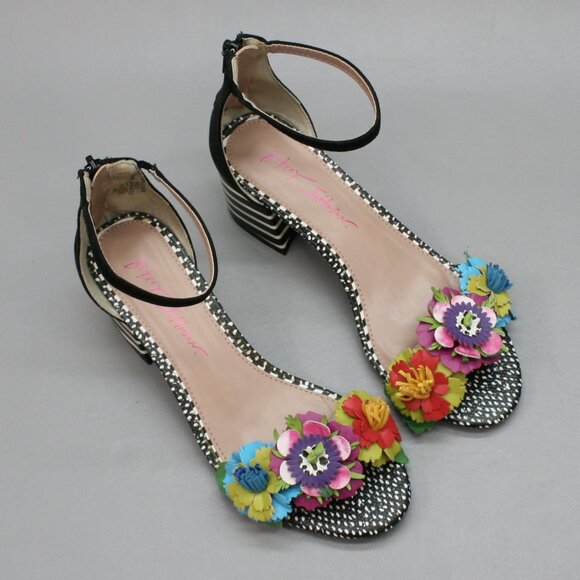 Betsey Johnson Ladies 6.5 Lore Floral Flowers Rear-zip Block Heels Sandals Shoes - Picture 6 of 12